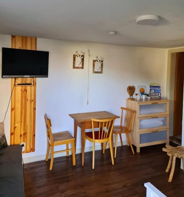 Idyllische Kleine Ferienwohnung Im Schwarzwald Friedenweiler Екстер'єр фото