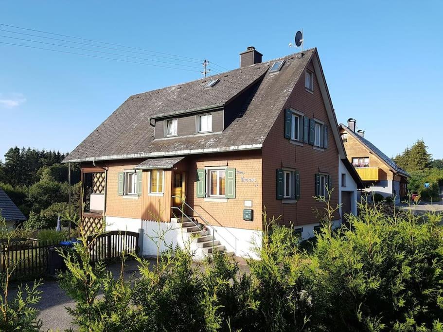 Idyllische Kleine Ferienwohnung Im Schwarzwald Friedenweiler Екстер'єр фото